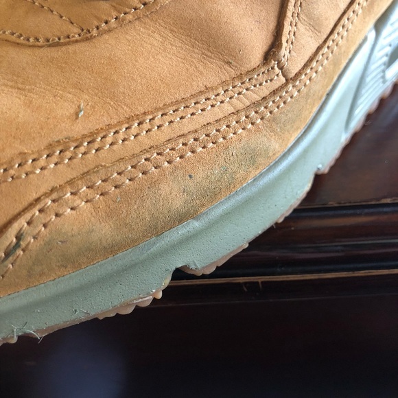 Need gone bought for 200 like 100$ for them. - Picture 6 of 6